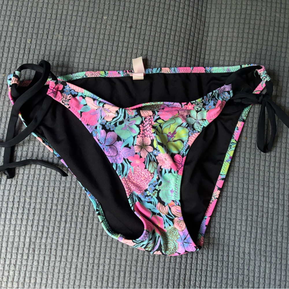 OG Victoria Secret Bikini bottom size Medium